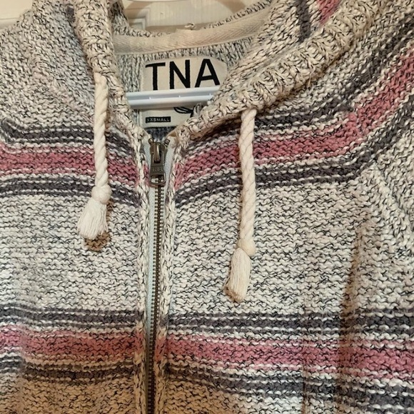 TNA beach Hoodie - Picture 2 of 2
